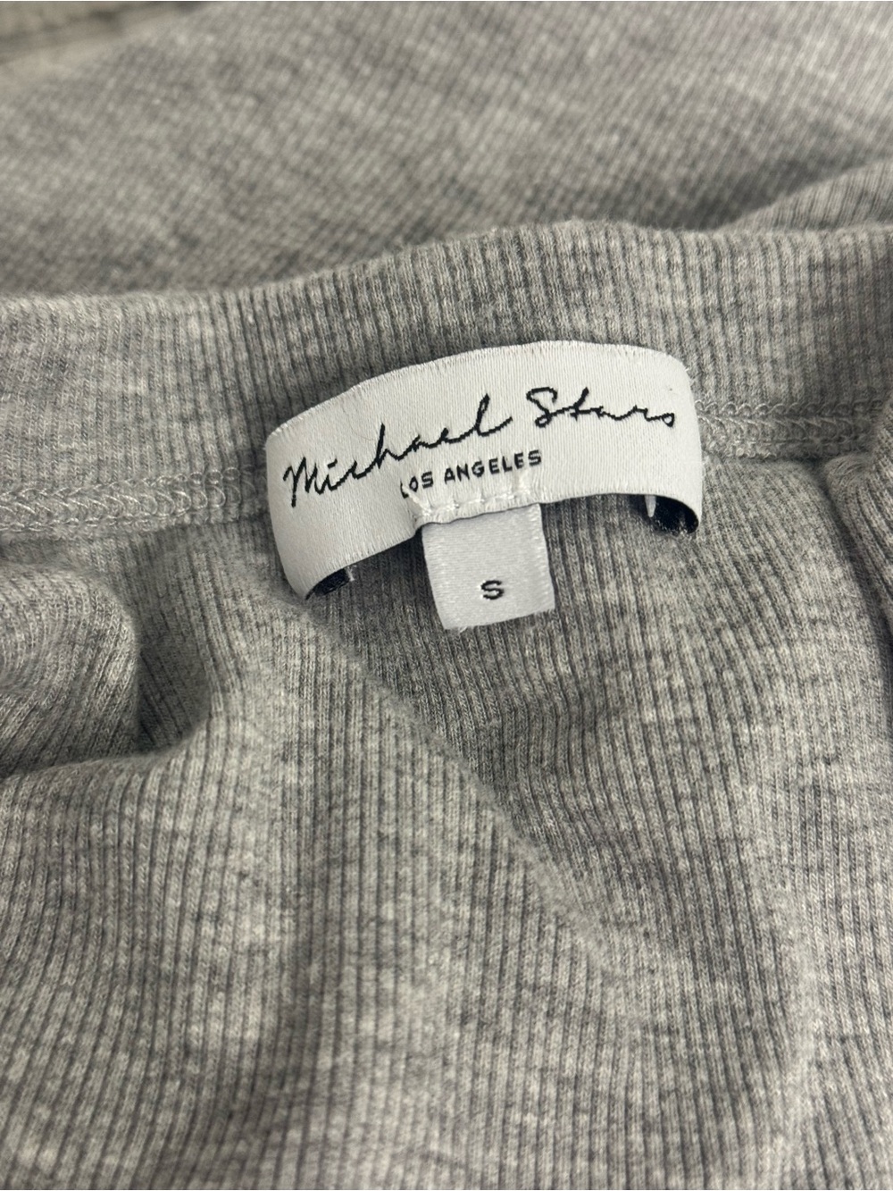 Michael Stars Ribbed Tee with Ruched Sides. Small. Grey. - Picture 3 of 3